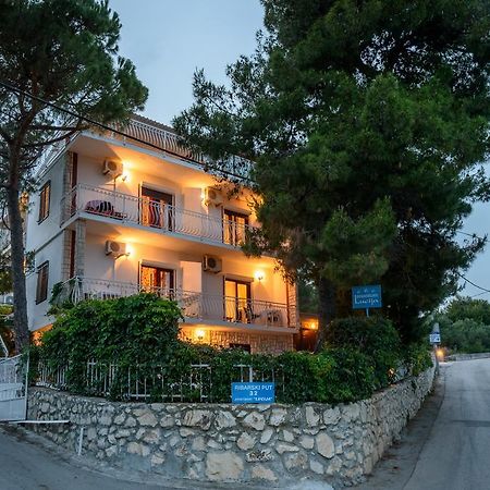 טרוגיר Apartments Lucija מראה חיצוני תמונה