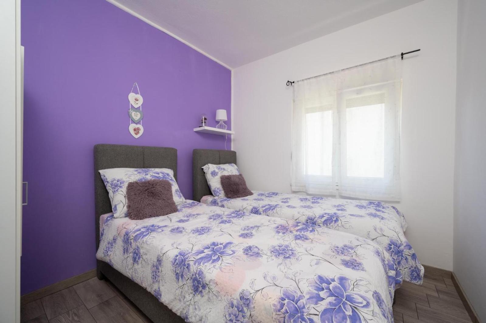 טרוגיר Apartments Lucija מראה חיצוני תמונה