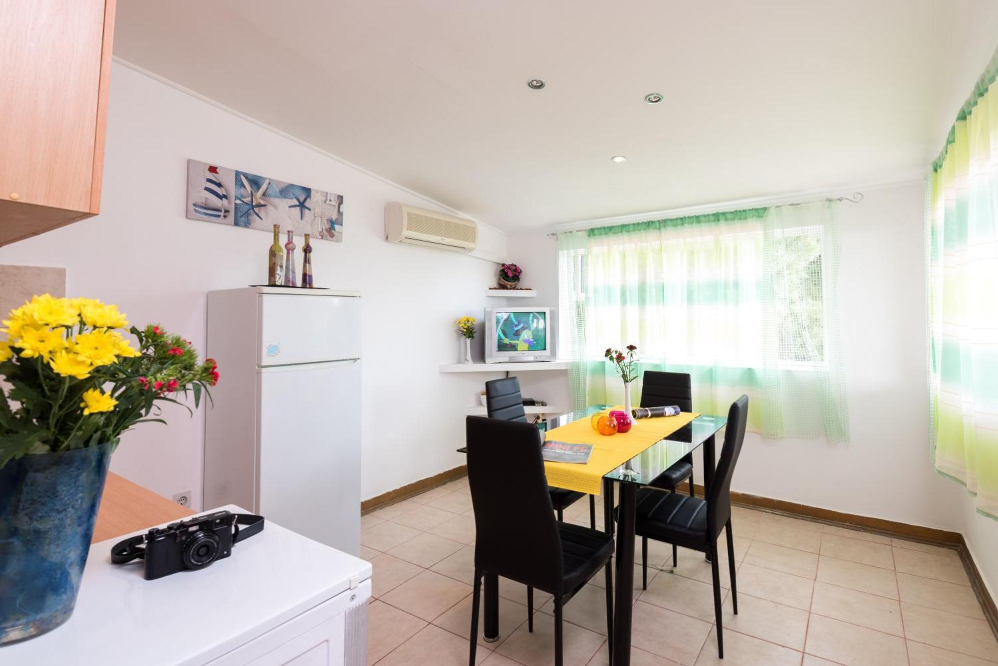 טרוגיר Apartments Lucija חדר תמונה